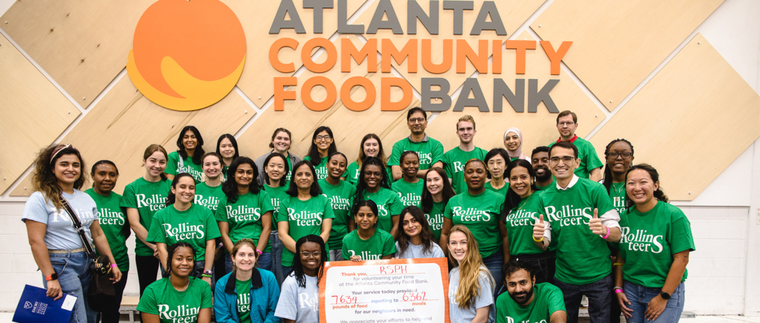 Rollins students at the Atlanta Community Foodbank